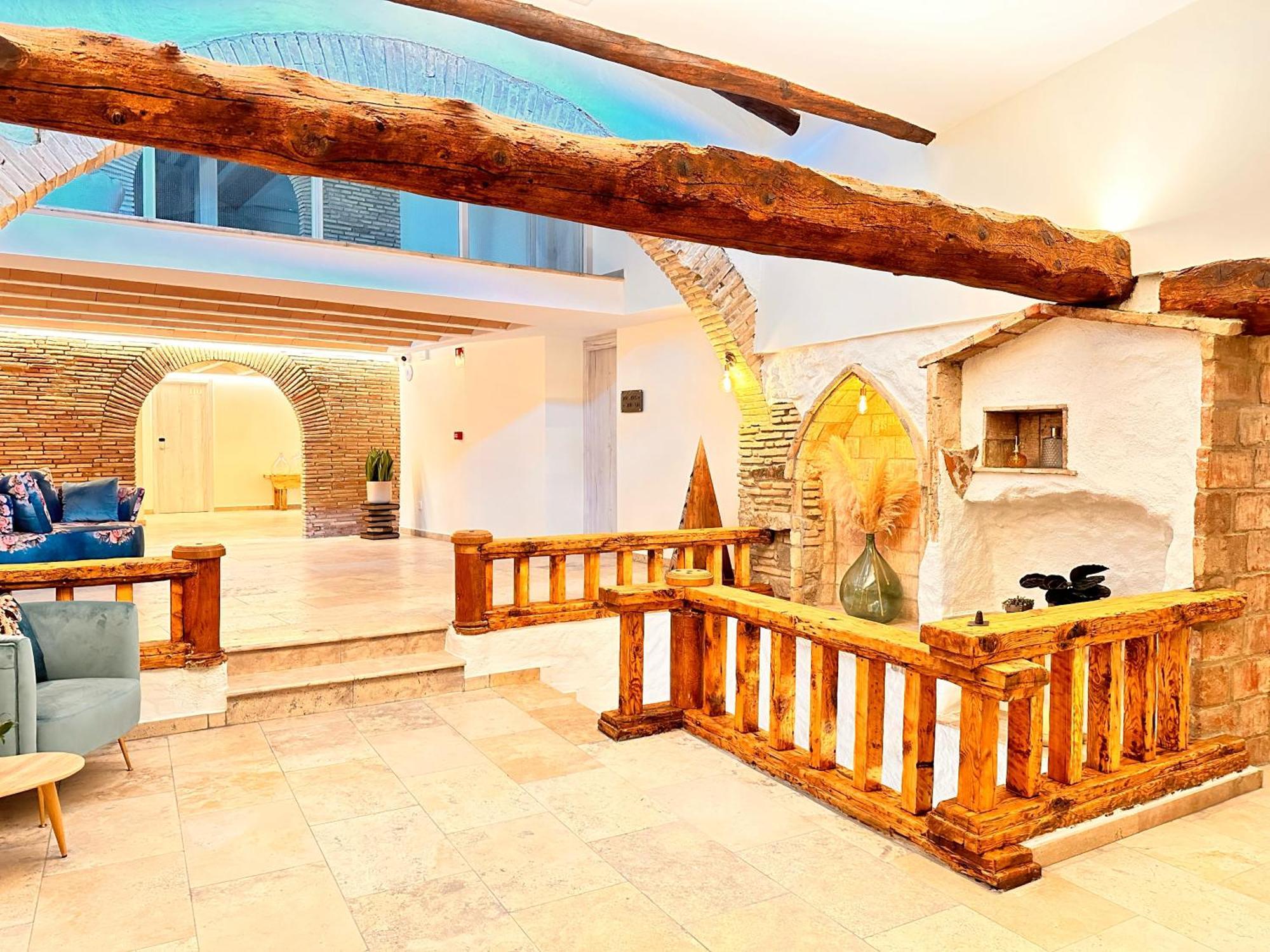 Boutique Hotel Comtal Empuries Roses Exterior photo